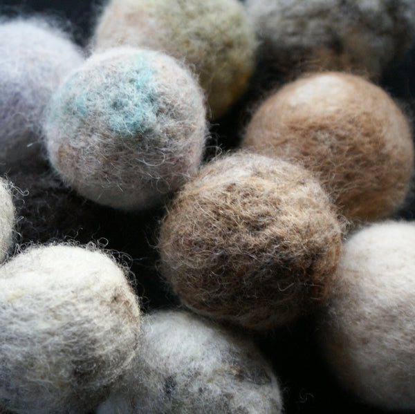 Small felted balls in different colours
